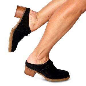 OTBT Black Suede Women's Mules